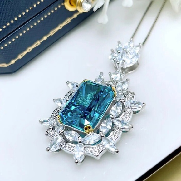 Teal Statement Pendant 925 Silver Necklace - Picture 7 of 7